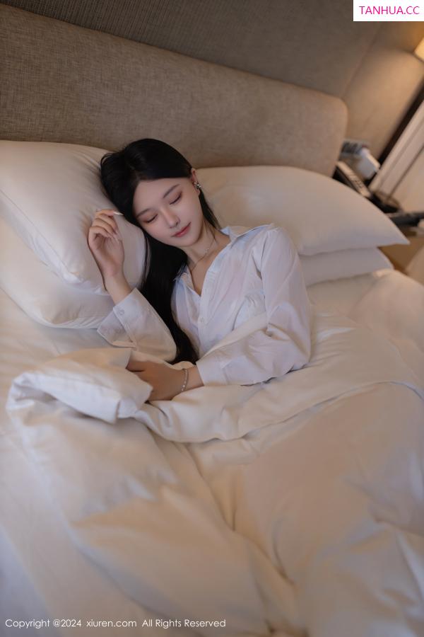   [XiuRen]高清写真图 2024.06.07 No.8672 幼幼 美腿性感第62张图片